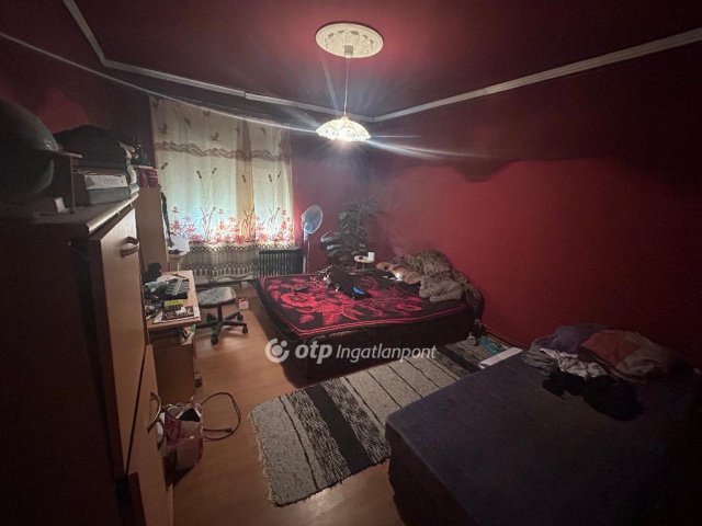 Eladó családi ház, Nádudvaron 26 M Ft, 3 szobás