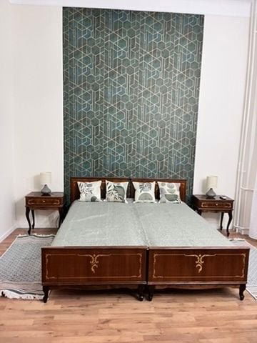 Kiadó téglalakás, albérlet, Debrecenben 300 E Ft / hó, 3 szobás