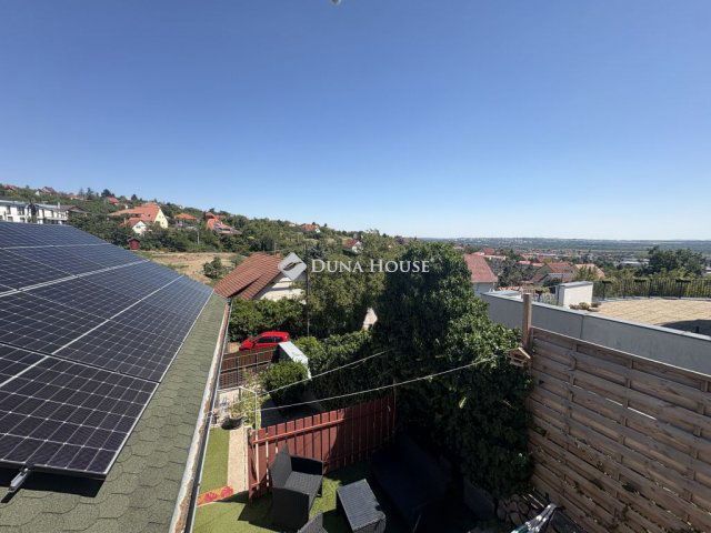 Eladó családi ház, Pécsett, Gém utcában 65.9 M Ft, 4 szobás
