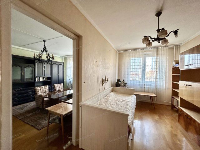 Eladó panellakás, Budapesten, XX. kerületben, Hársfa sétányon