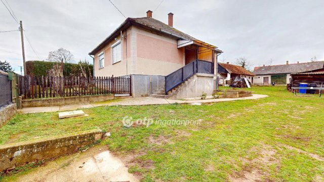 Eladó családi ház, Tiszabercelen 34 M Ft, 2+1 szobás
