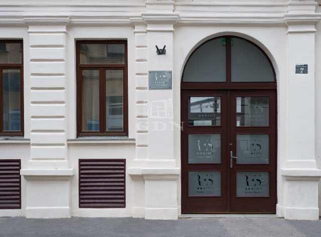 Eladó hotel, Budapesten, VI. kerületben 1200 M Ft