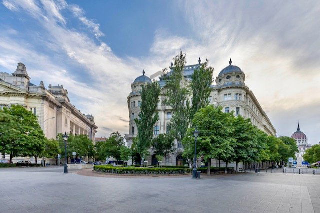 Eladó téglalakás, Budapesten, V. kerületben 135.9 M Ft, 2 szobás