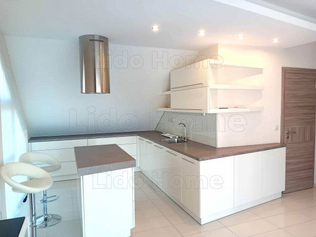 Kiadó téglalakás, albérlet, Balatonfüreden 210 E Ft / hó