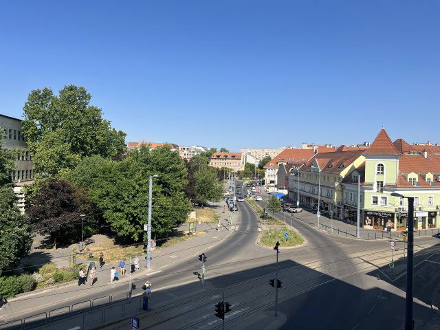 Eladó téglalakás, Budapesten, III. kerületben 98 M Ft, 3 szobás