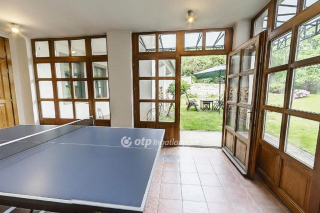 Eladó családi ház, Pilisborosjenőn 249 M Ft, 6+1 szobás