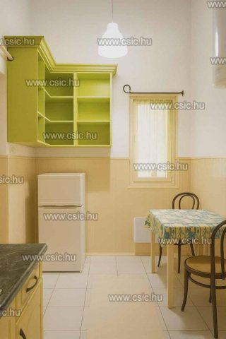 Eladó téglalakás, Budapesten, II. kerületben 61.9 M Ft, 1 szobás