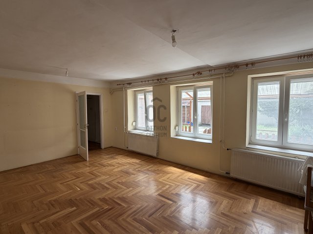 Eladó családi ház, Budakeszin 79.9 M Ft, 4 szobás