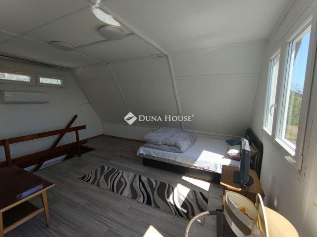 Eladó családi ház, Erdőkertesen 54.5 M Ft, 2 szobás