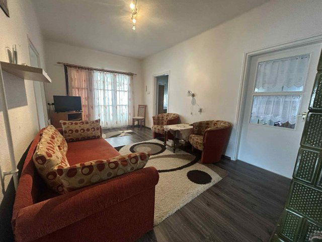 Eladó családi ház, Balatonbogláron 113 M Ft, 5 szobás