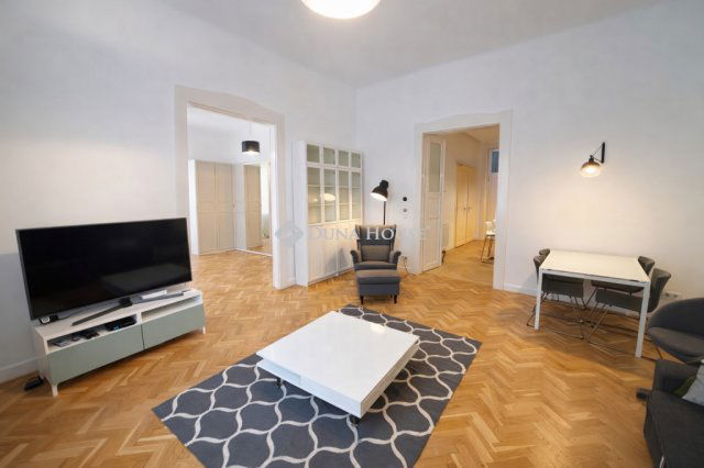 Kiadó téglalakás, albérlet, Budapesten, I. kerületben, 5 szobás