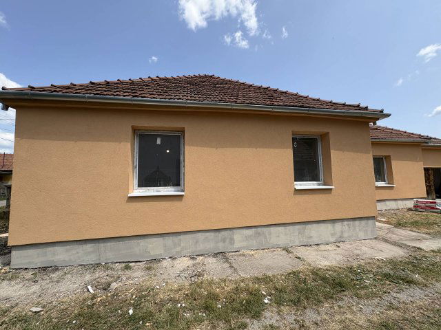 Eladó családi ház, Felsőnyárádon 29.9 M Ft, 3 szobás