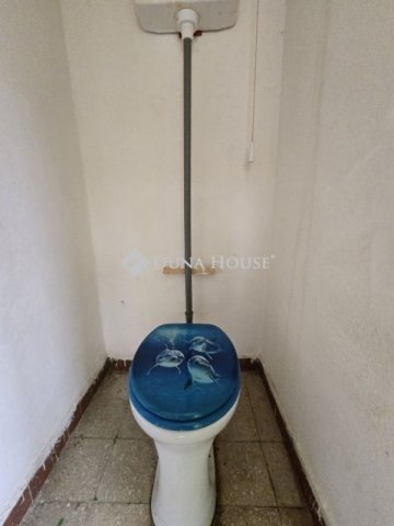 Eladó családi ház, Kacsótán 26.5 M Ft, 2 szobás