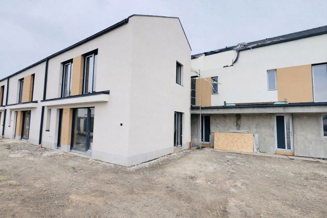 Eladó sorház, Dunaharasztin 94.9 M Ft, 4 szobás