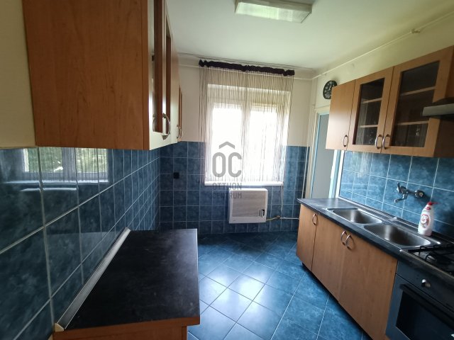 Kiadó téglalakás, albérlet, Pápán 120 E Ft / hó, 2 szobás