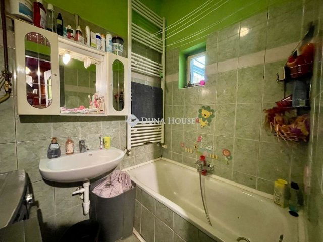Eladó családi ház, Budapesten, XIX. kerületben 72 M Ft, 3 szobás