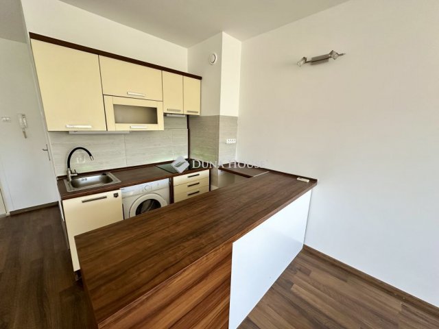 Kiadó panellakás, albérlet, Kecskeméten, Klauzál Gábor téren