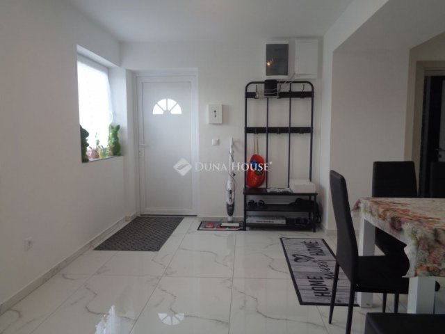 Eladó családi ház, Bodajkon 67 M Ft, 2 szobás