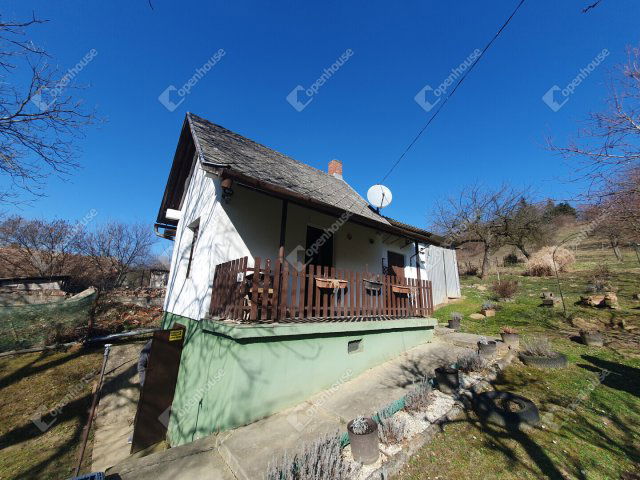 Eladó nyaraló, Homokkomáromon 10.5 M Ft, 2 szobás