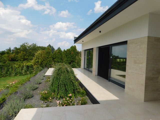 Eladó családi ház, Gyenesdiáson, Margaréta utcában 299 M Ft