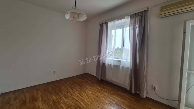 Eladó téglalakás, Dunaújvárosban 35.25 M Ft, 2 szobás