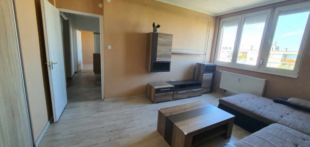 Kiadó téglalakás, albérlet, XXI. kerületben, Templom utcában