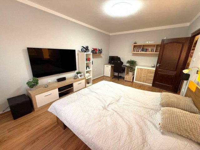 Eladó téglalakás, Pécsett 42.9 M Ft, 1+1 szobás