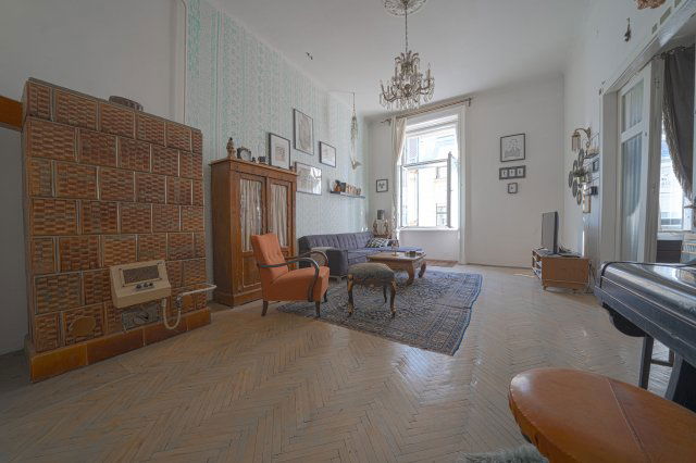 Eladó téglalakás, Budapesten, VII. kerületben, Nyár utcában