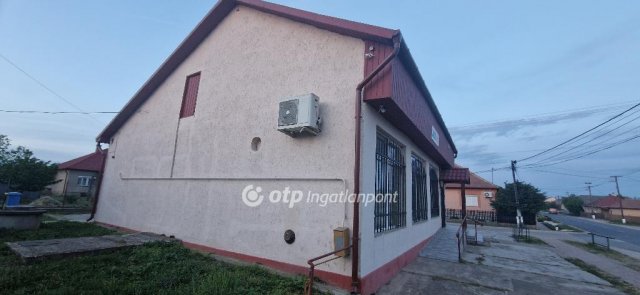Eladó üzlethelyiség, Igricin 40 M Ft / költözzbe.hu