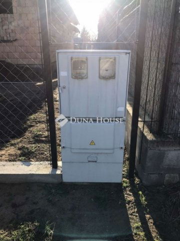 Eladó családi ház, Cegléden 39.9 M Ft, 2 szobás