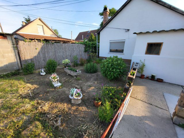 Eladó családi ház, Monoron 39.9 M Ft, 3 szobás