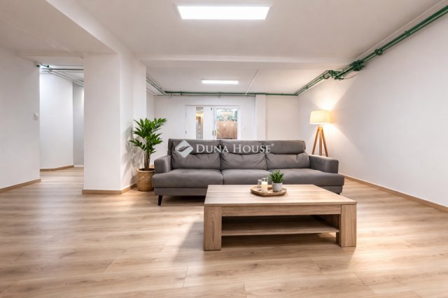 Eladó ikerház, Budapesten, III. kerületben 349 M Ft, 5 szobás