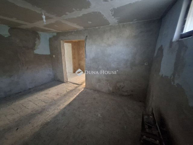 Eladó családi ház, Kiskunfélegyházán 26.9 M Ft, 4 szobás