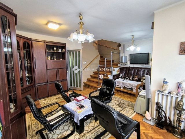 Eladó családi ház, Pétfürdőn 60 M Ft, 4 szobás