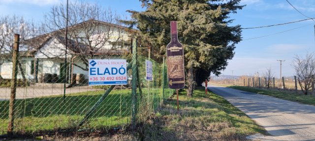 Eladó ipari ingatlan, Keszthelyen 139.9 M Ft, 3 szobás