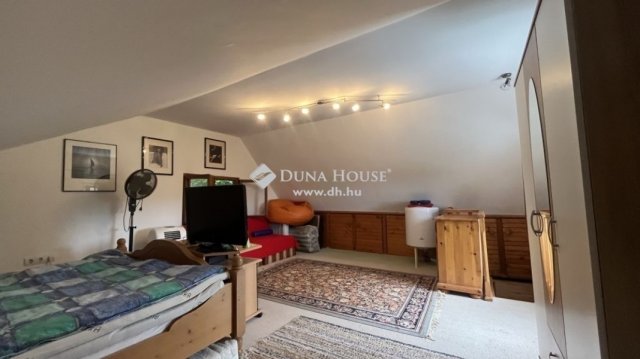 Eladó családi ház, Szentendrén 96.25 M Ft, 2 szobás