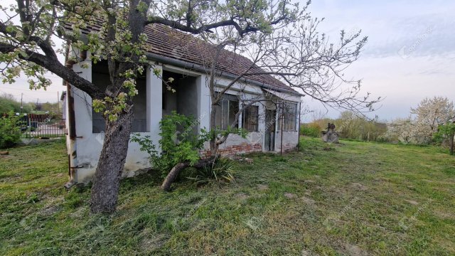 Eladó családi ház, Csépen 14.9 M Ft, 1 szobás