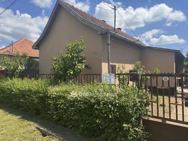 Eladó családi ház, Hosszúpályin 23.9 M Ft, 2 szobás
