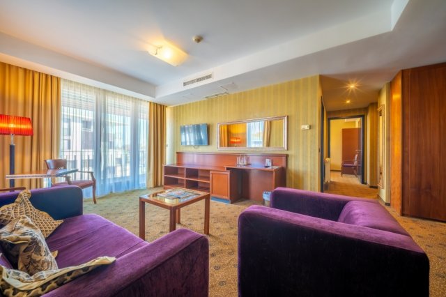 Eladó téglalakás, Balatonfüreden 230 M Ft, 3 szobás