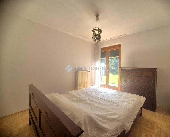 Eladó téglalakás, Budapesten, III. kerületben 99.9 M Ft