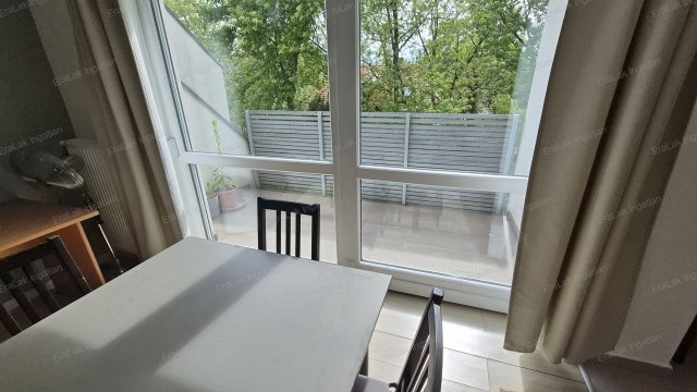 Kiadó téglalakás, albérlet, Győrött 250 E Ft / hó, 2 szobás
