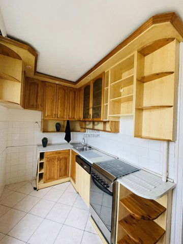 Kiadó panellakás, albérlet, Győrött 180 E Ft / hó, 2 szobás