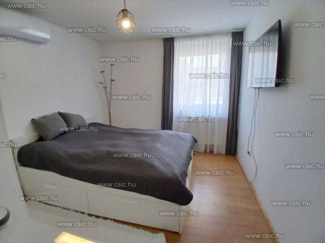 Eladó családi ház, Pilisvörösváron 99.9 M Ft, 4 szobás