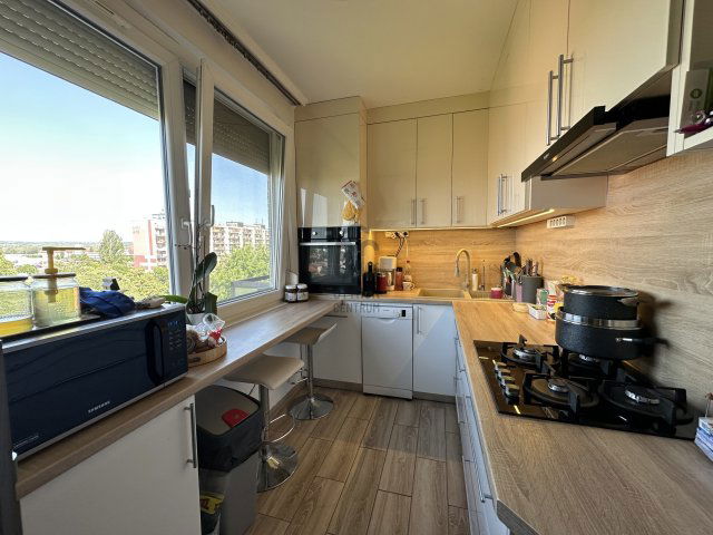 Eladó panellakás, Budapesten, XV. kerületben 78 M Ft, 3 szobás