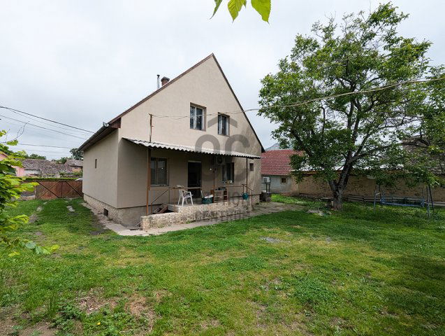 Eladó családi ház, Nagyharsányon 39.7 M Ft, 5 szobás