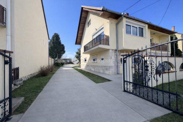 Eladó családi ház, Pogányon 110 M Ft, 5 szobás