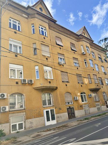 Eladó téglalakás, Budapesten, XIV. kerületben, Róna utcában