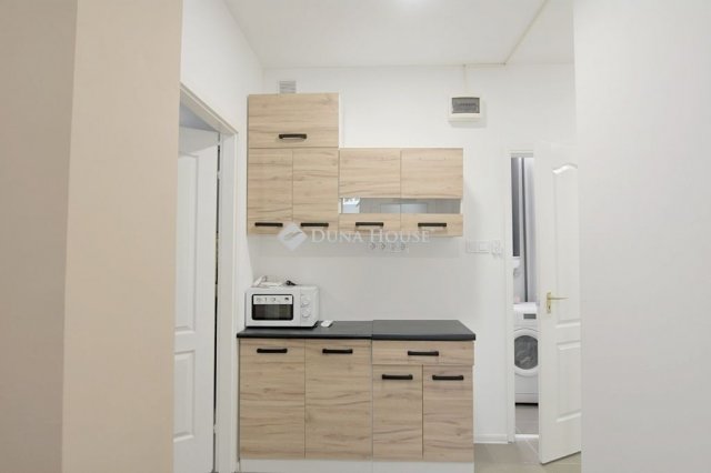 Eladó üzlethelyiség, Kecskeméten 45 M Ft / költözzbe.hu