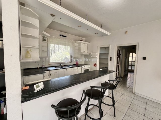 Eladó ikerház, Budapesten, XVIII. kerületben 97 M Ft, 4 szobás