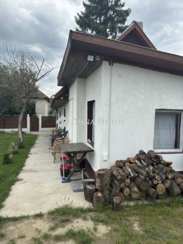 Eladó családi ház, Tápiószecsőn 32 M Ft, 1 szobás